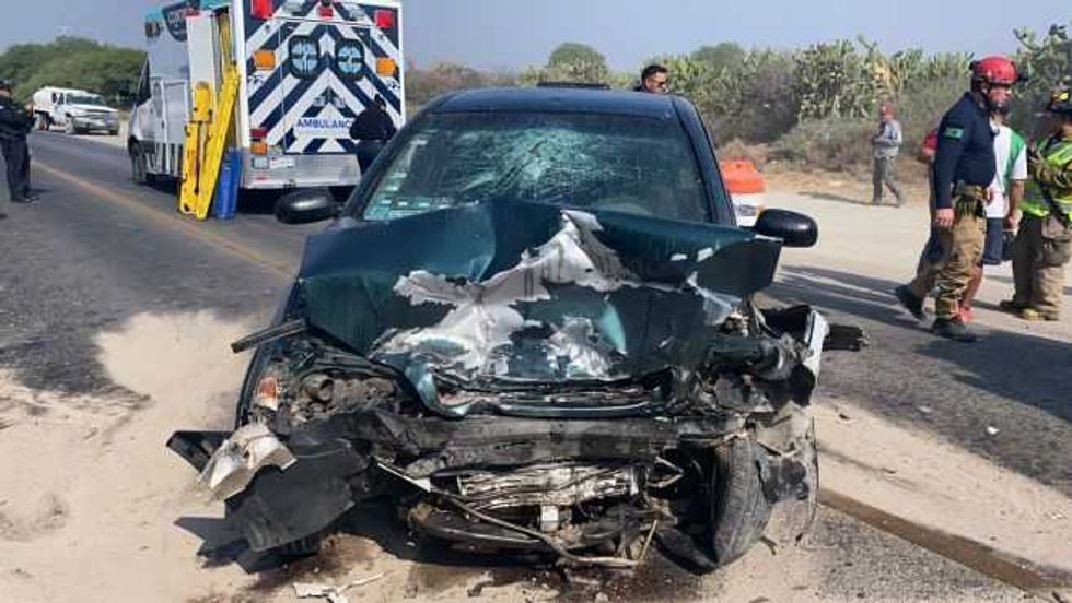 Trágico choque en San Juan del Río deja un muerto y dos heridos.