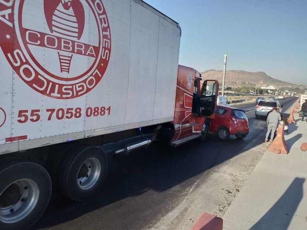 trailer arrastra vehiculo4
