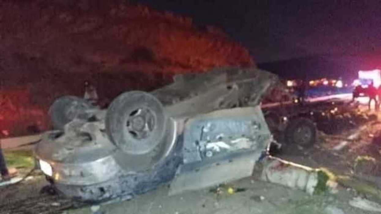Tráiler sin frenos provoca carambola en la México - Puebla, deja un saldo de 6 heridos.