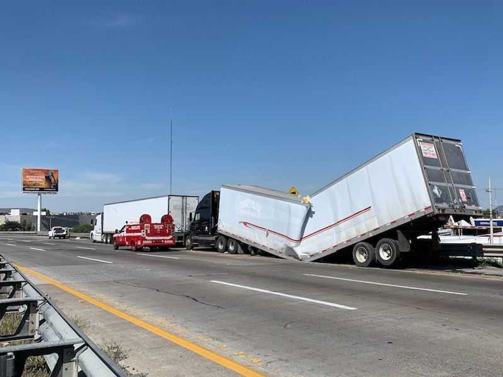 trailer terminal autobuses2