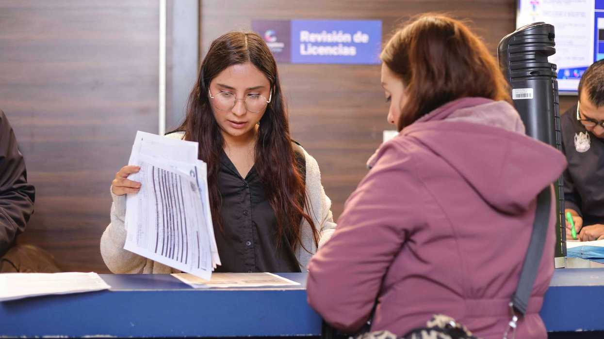 Trámite de licencias de funcionamiento en Centro de Atención Municipal de Corregidora con campaña de descuentos 2026