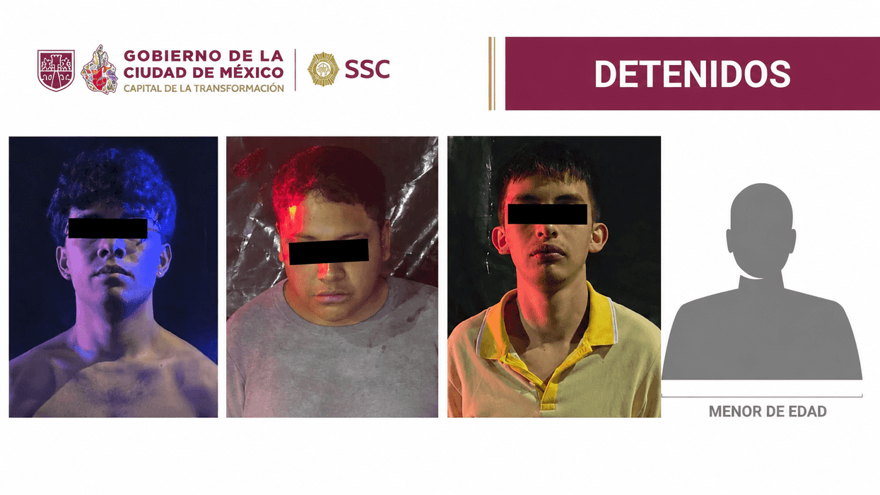 Tres de los cuatro detenidos por extorsionar a un puesto de tortas en Venustiano Carranza, con imagen protegida de identidad
