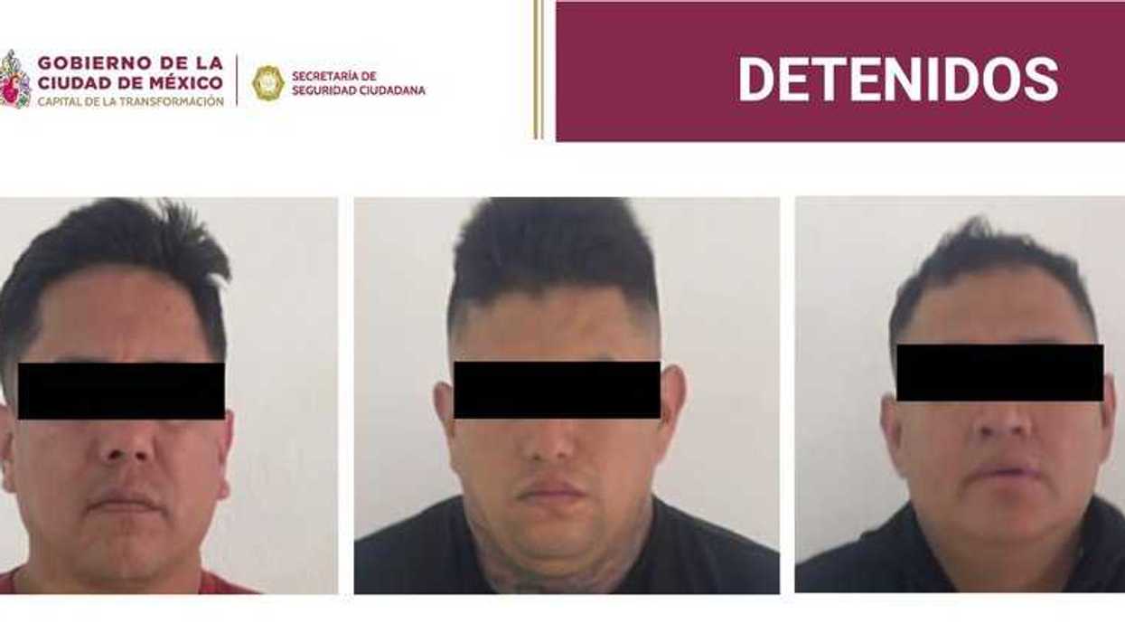 Tres hombres detenidos por robo a casa habitación en Iztapalapa, con los ojos cubiertos por una franja, en tarjeta de la SSC