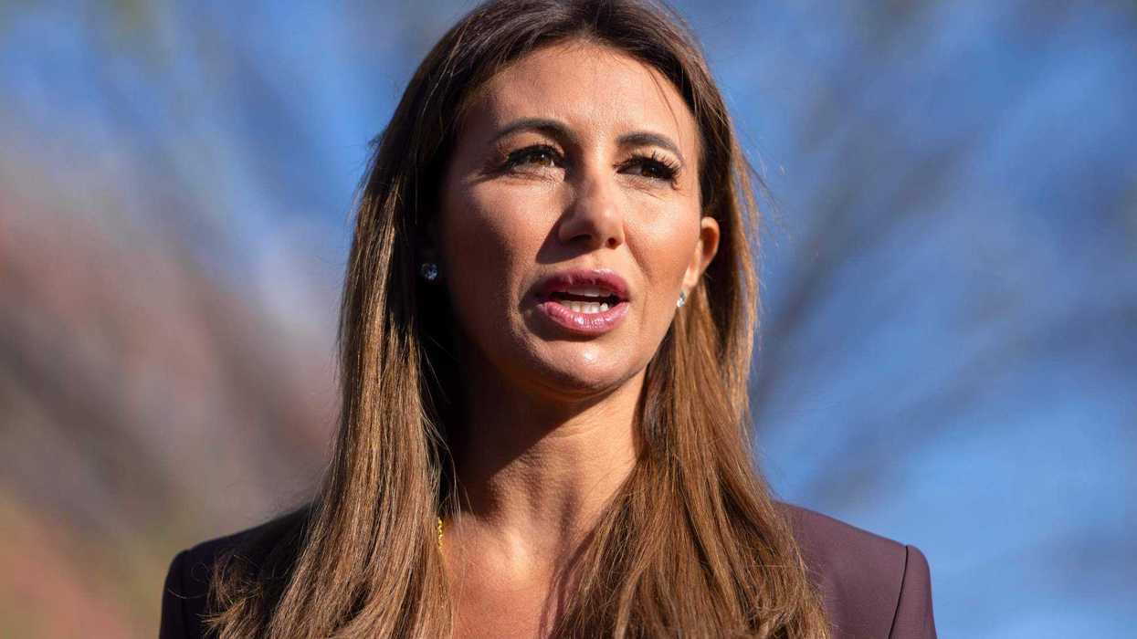 Tribunal confirma la descalificación de Alina Habba. AP.