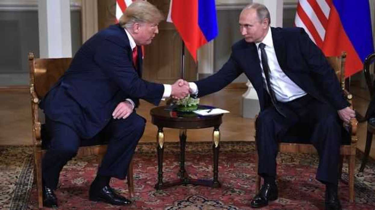 trump-y-putin-encuentro-democratico.jpg