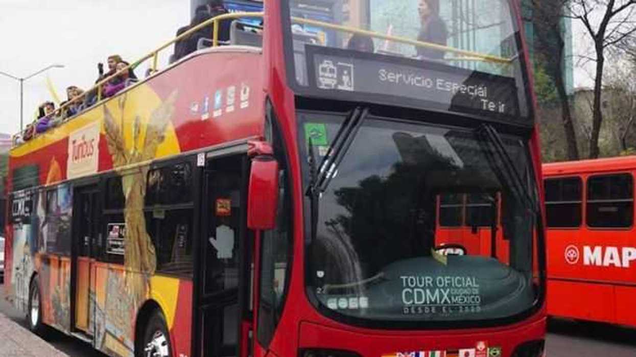 turibus-lleva-al-publico-a-un-recorrido-navideno-por-la-ciudad-de-mexico