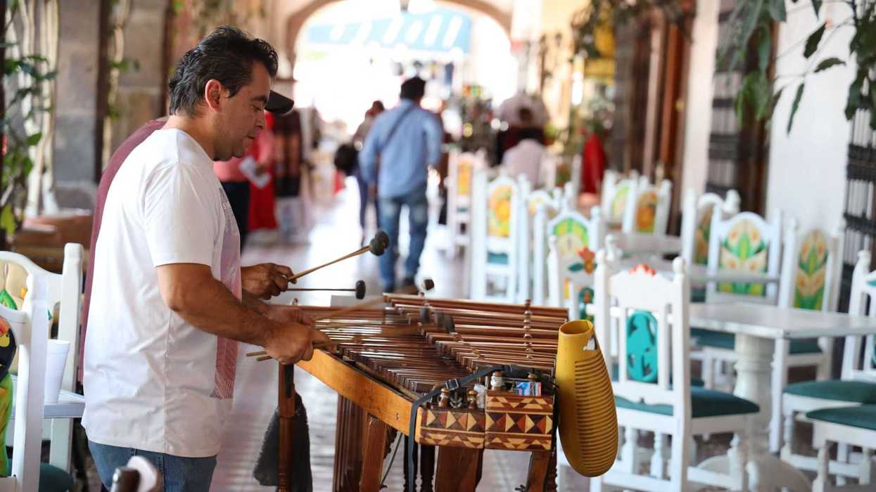 Turismo en San Juan del Río desafía precios y mala atención.