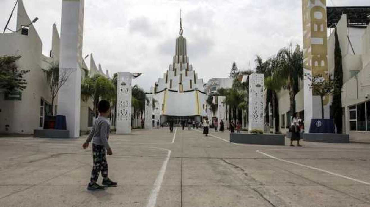 turismo-religioso-de-la-luz-del-mundo-dejara-derrama-superior-a-300-mdd.jpg