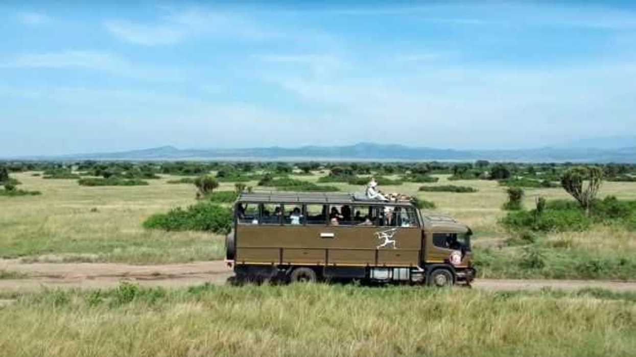 turista-estadunidense-y-guia-turistico-rescatados-en-uganda