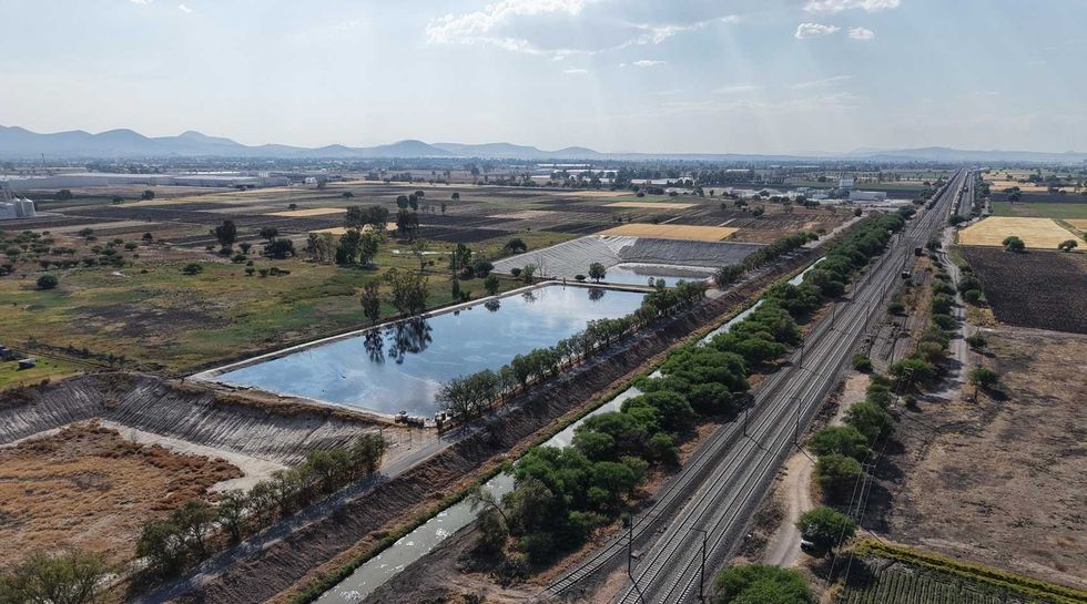 \u200bObras del Tren Interurbano M\u00e9xico-Quer\u00e9taro iniciar\u00e1n la pr\u00f3xima semana con trabajos de 24 horas continuas. Habr\u00e1 cierres a la altura del kil\u00f3metro 69 de autopista y zona de la estatua en San Juan del R\u00edo.