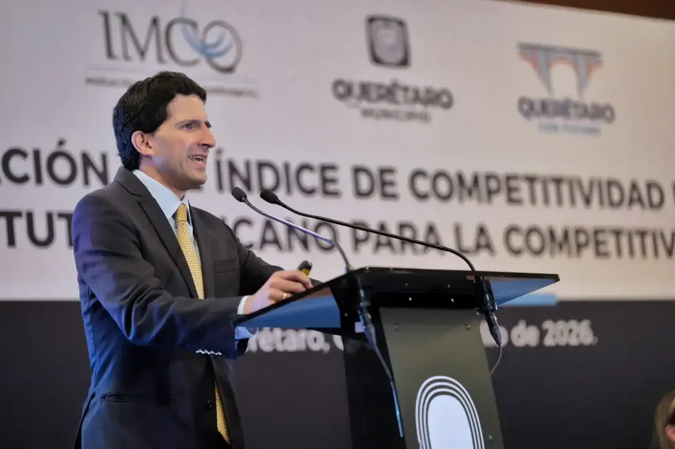 Un representante del IMCO expone los resultados del \u00cdndice de Competitividad Urbana 2026 en Quer\u00e9taro