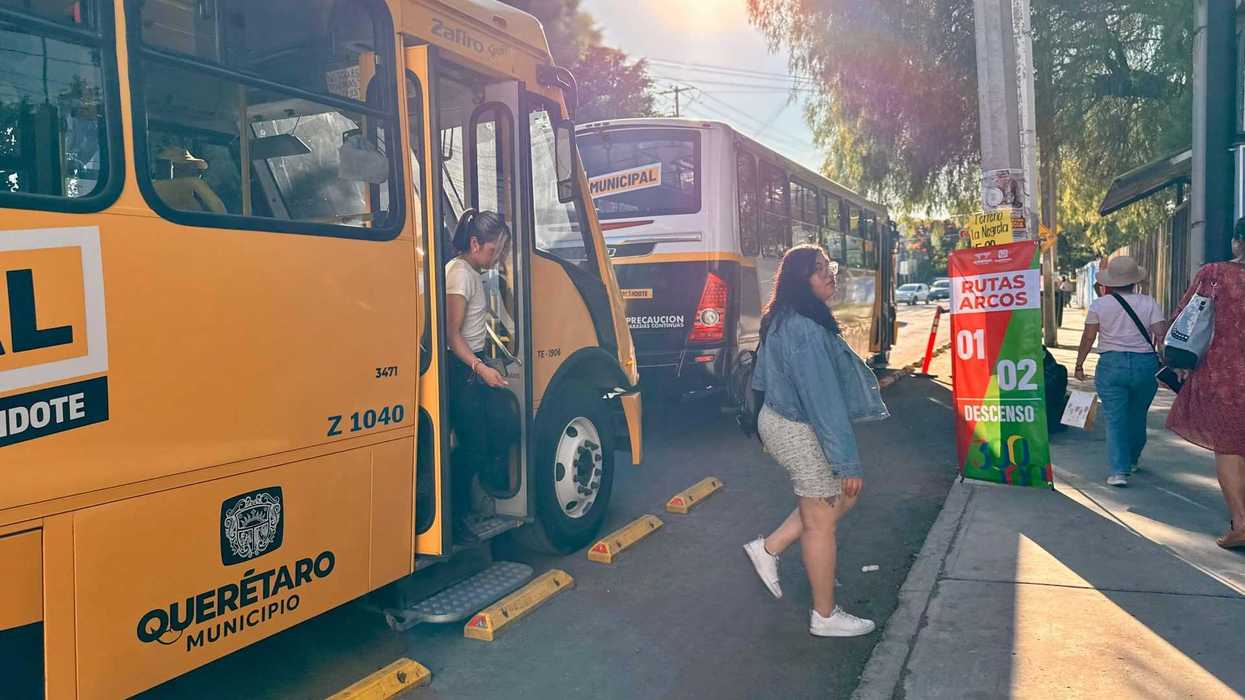 Unidad de transporte comunitario gratuito del municipio de Querétaro, sistema que superó los 2 millones de ascensos en 2026.