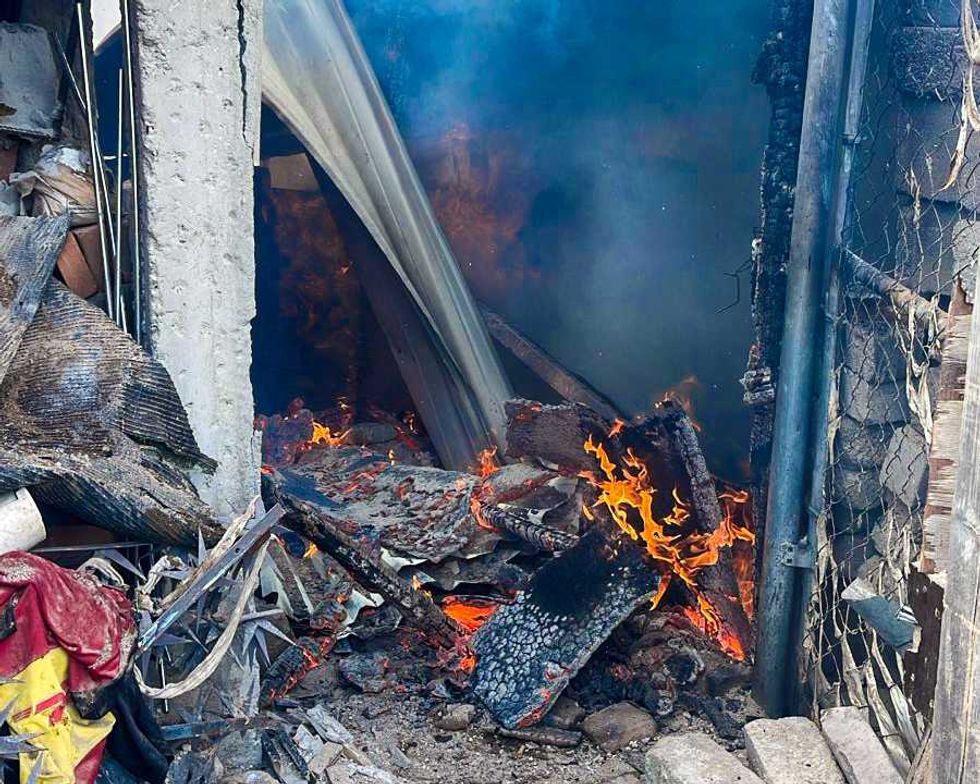Unidades de Protecci\u00f3n Civil y Bomberos atienden incendio en predio bald\u00edo de la colonia El Romerillal en Quer\u00e9taro