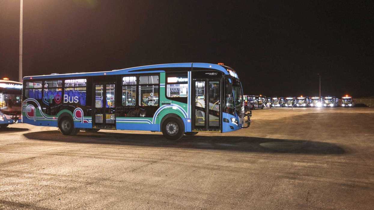 Unidades del sistema Qrobus circulan por la zona metropolitana de Querétaro. El transporte público alcanzó 580 mil usuarios diarios.