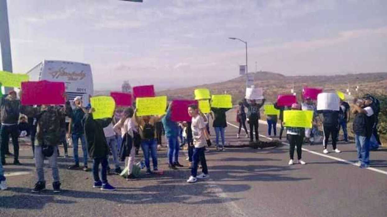 universidad-arkansas-pagara-proveedores-alejandro-ochoa