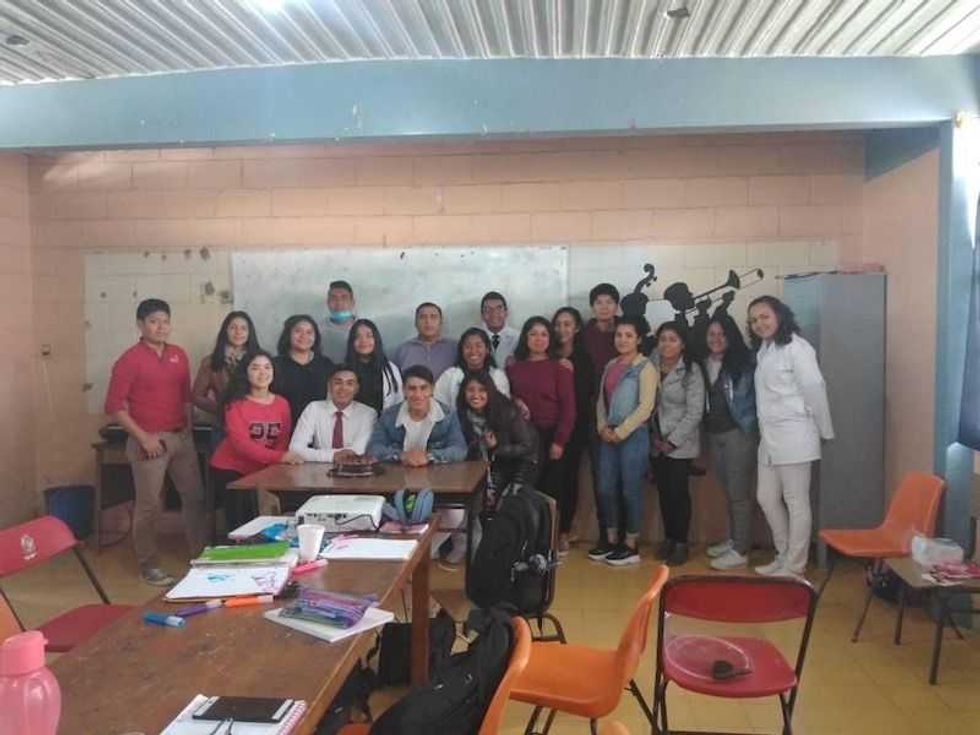 universidad ezequiel montes3