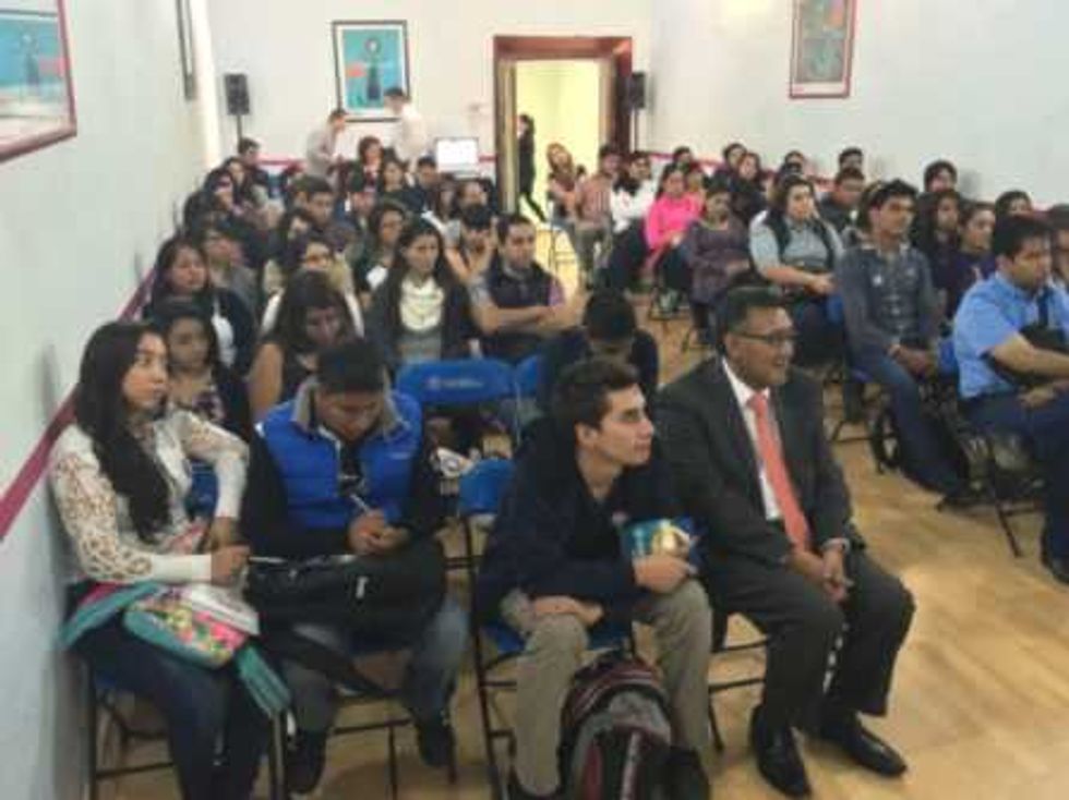 universidad-mesoamericana-san-juan-del-rio-04