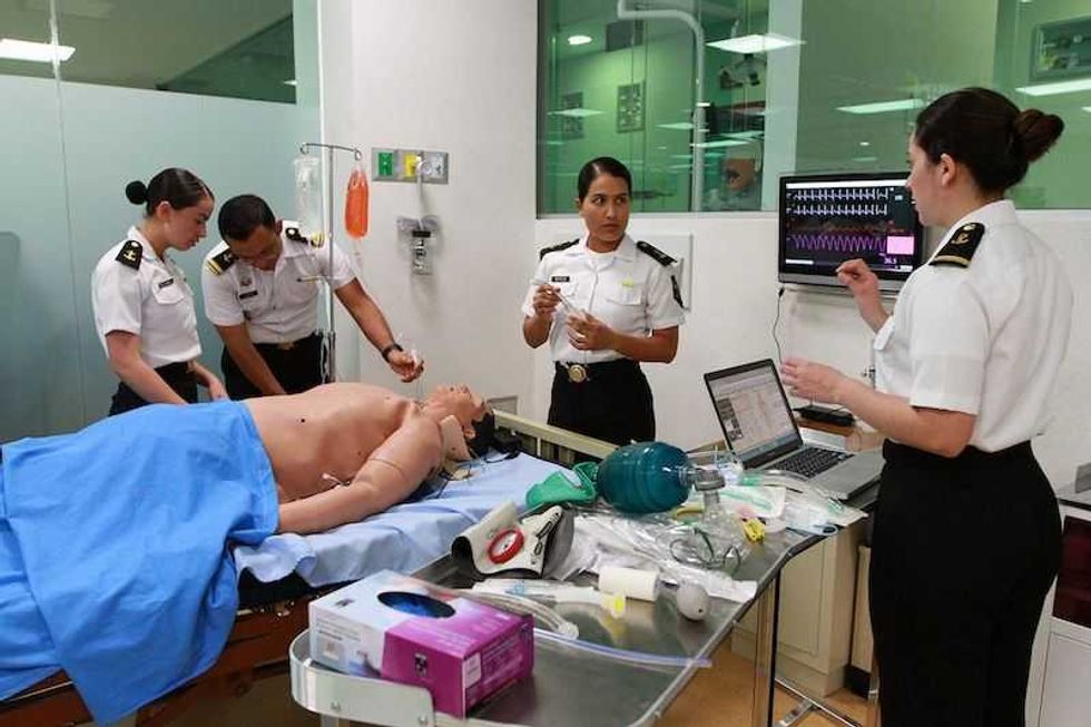 universidad naval a la vanguardia para recibir a nuevos estudiantes 2