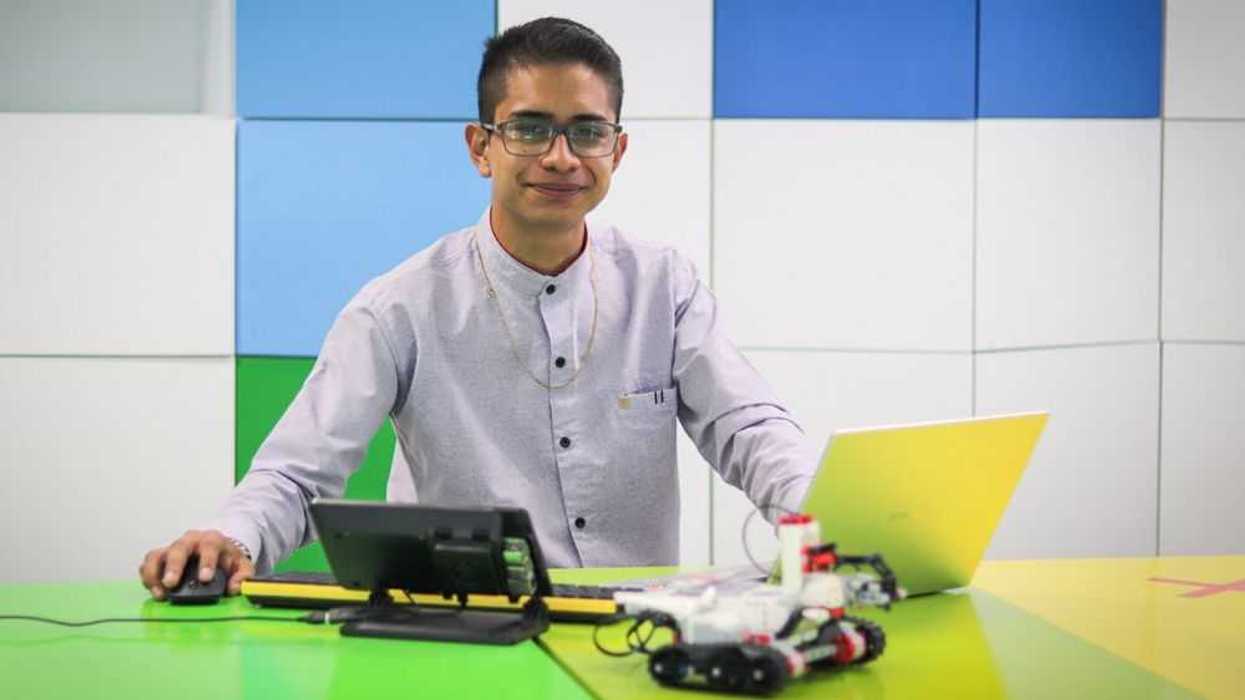 Universidad Tecnológica oferta Ingeniería en Desarrollo y Gestión de Software.