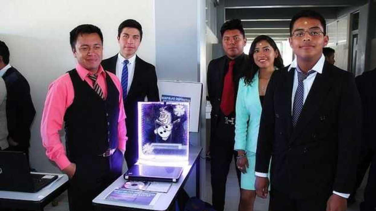 Universitarios de Tecamachalco, crean proyectos de aprendizaje