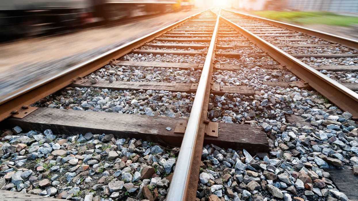 Urgente creación de tren México-Querétaro-León.