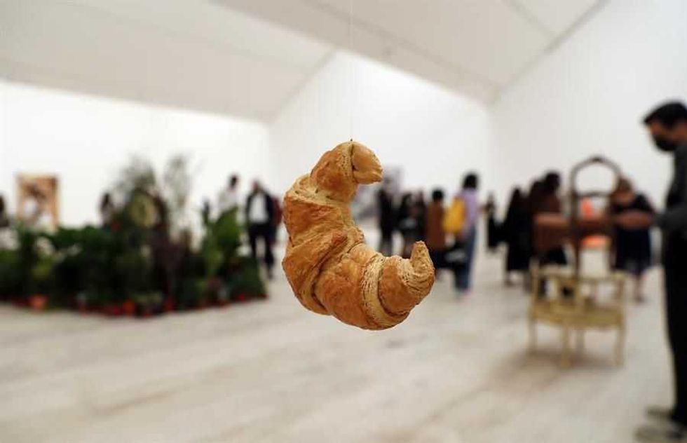 urs fischer efe2