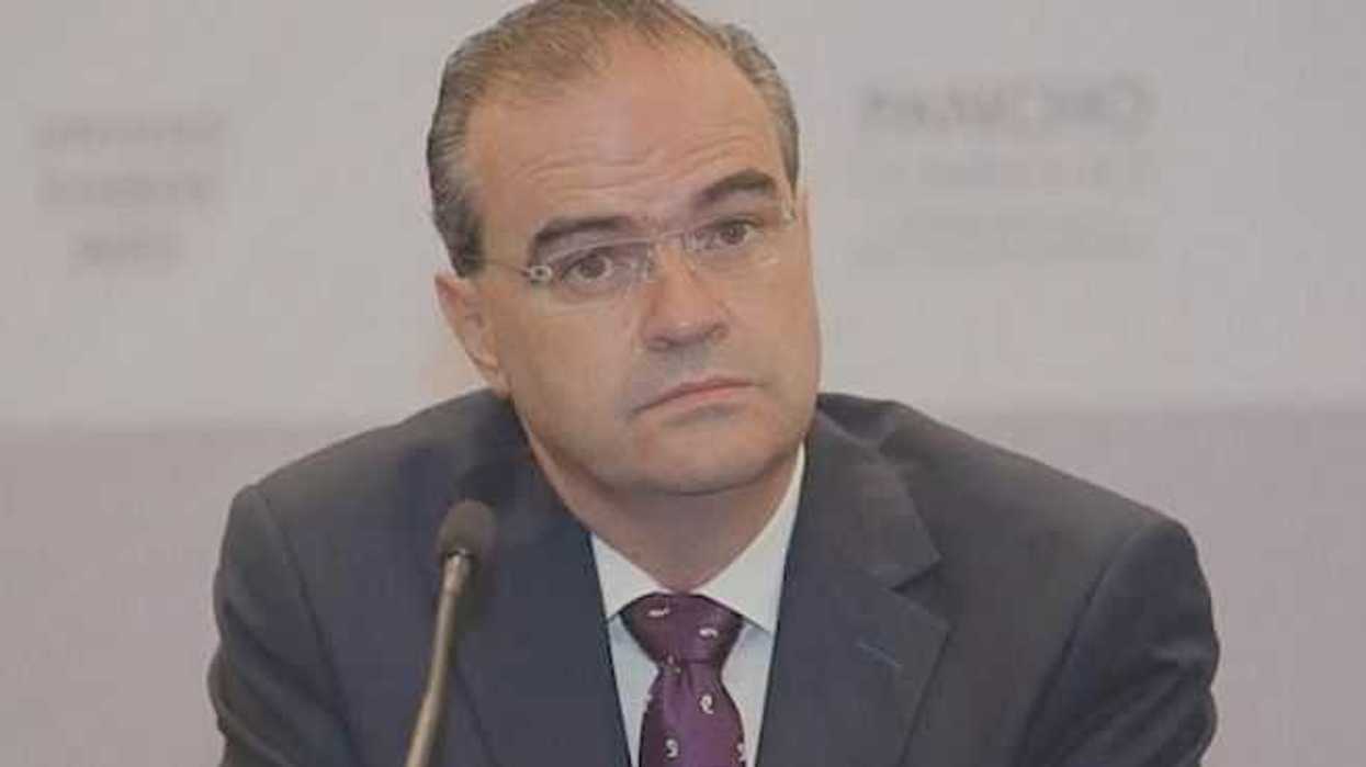 usebeq-suspende-maestro-abusos-deshonestos-marques