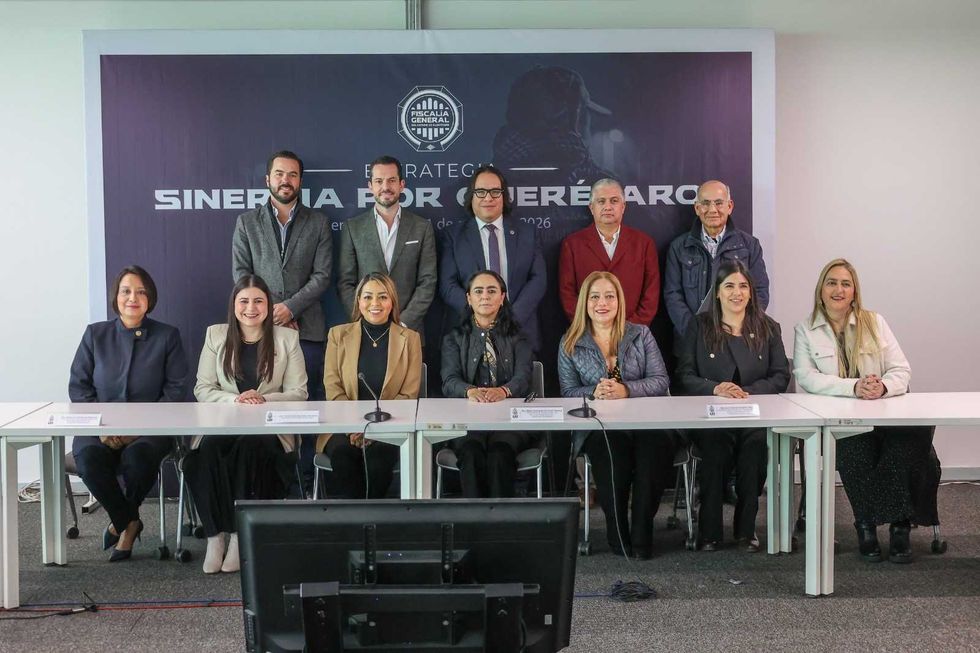 V\u00edctor Antonio de Jes\u00fas Hern\u00e1ndez, Fiscal General de Quer\u00e9taro, durante presentaci\u00f3n estrategia SINERGIA ante LXI Legislatura del estado