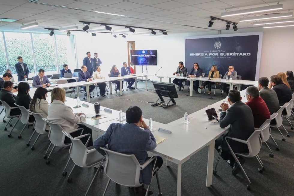 V\u00edctor Antonio de Jes\u00fas Hern\u00e1ndez, Fiscal General de Quer\u00e9taro, durante presentaci\u00f3n estrategia SINERGIA ante LXI Legislatura del estado
