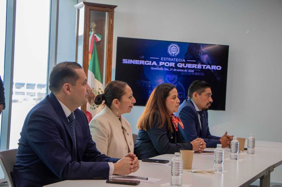 V\u00edctor Antonio De Jes\u00fas Hern\u00e1ndez, fiscal general de Quer\u00e9taro, presenta iniciativa reforma Ley Org\u00e1nica ante Congreso estatal