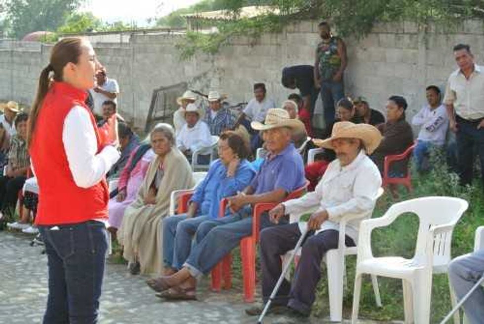 Vania Camacho.
