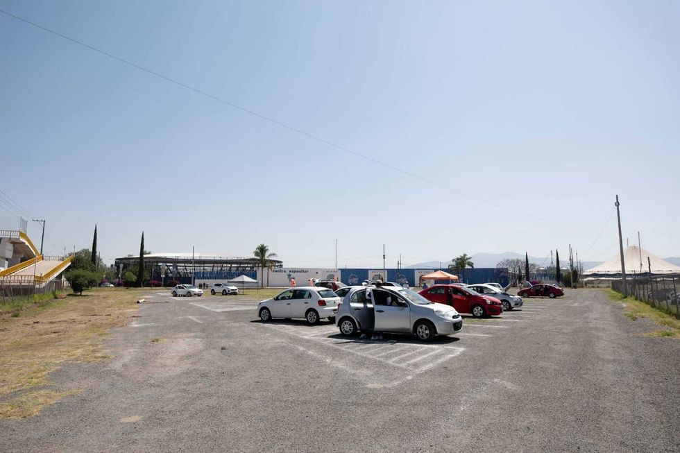 Veh\u00edculos exhibidos en el Tianguis de Autos Verificados del Centro Expositor de San Juan del R\u00edo con verificaci\u00f3n oficial