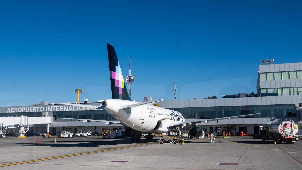 Viajeros internacionales a México crecen 13.5% en abril; salidas suben 22.6%