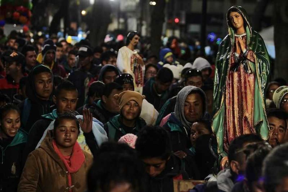 virgen de guadalupe simbolo de identidad y fe en el pais