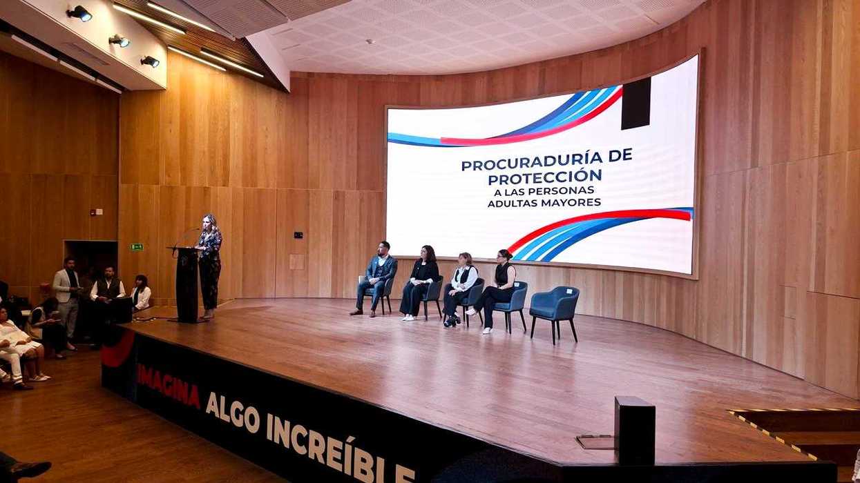 Vista general del auditorio durante el Primer Congreso Municipal por los Derechos de las Personas Adultas Mayores en Querétaro