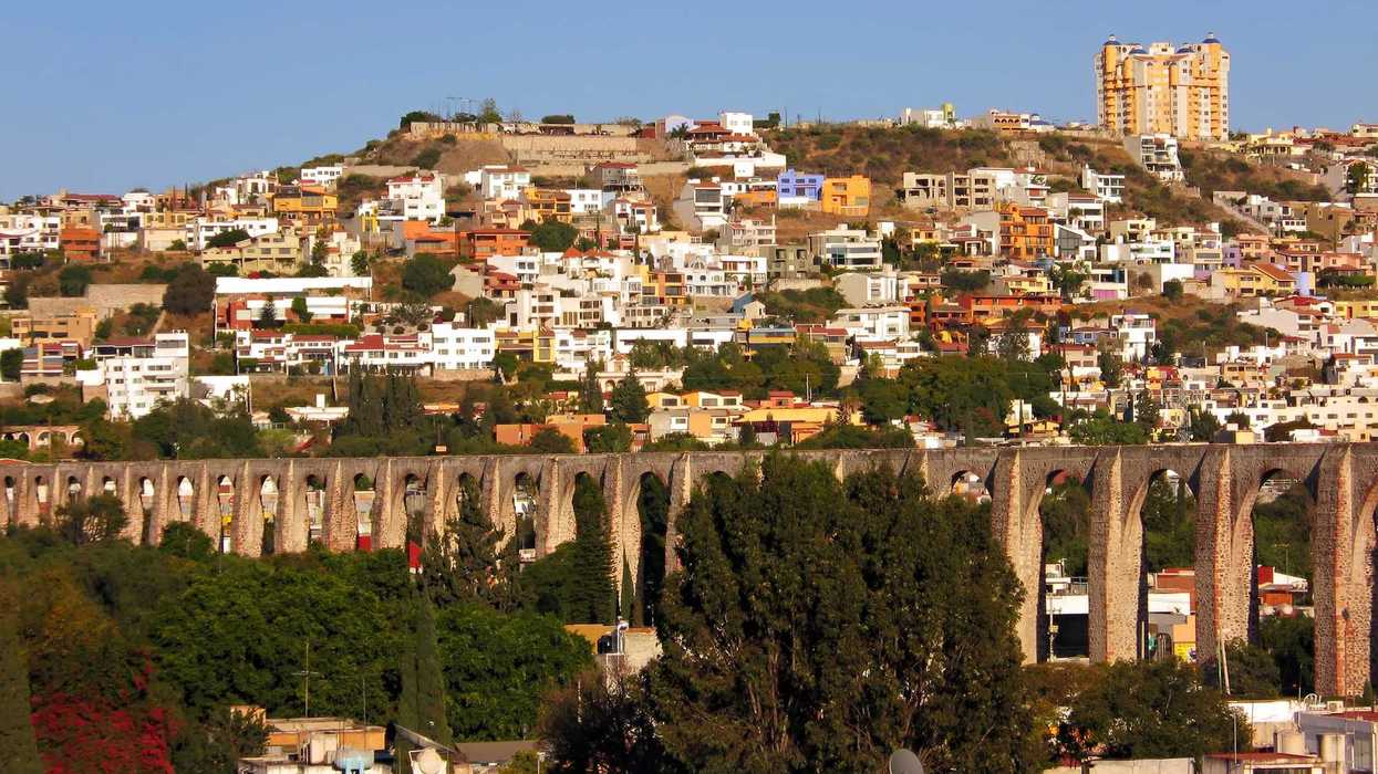 Vista panorámica de la ciudad de Querétaro, donde el municipio identificó desarrollos inmobiliarios asentados en suelo no urbanizable.