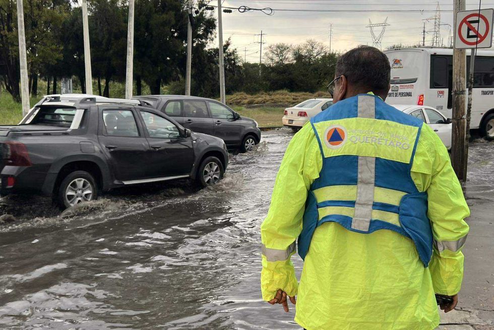 Viviendas en Querétaro reciben apoyo municipal para extensión de pago de impuesto predial tras daños. Foto: PC Querétaro.