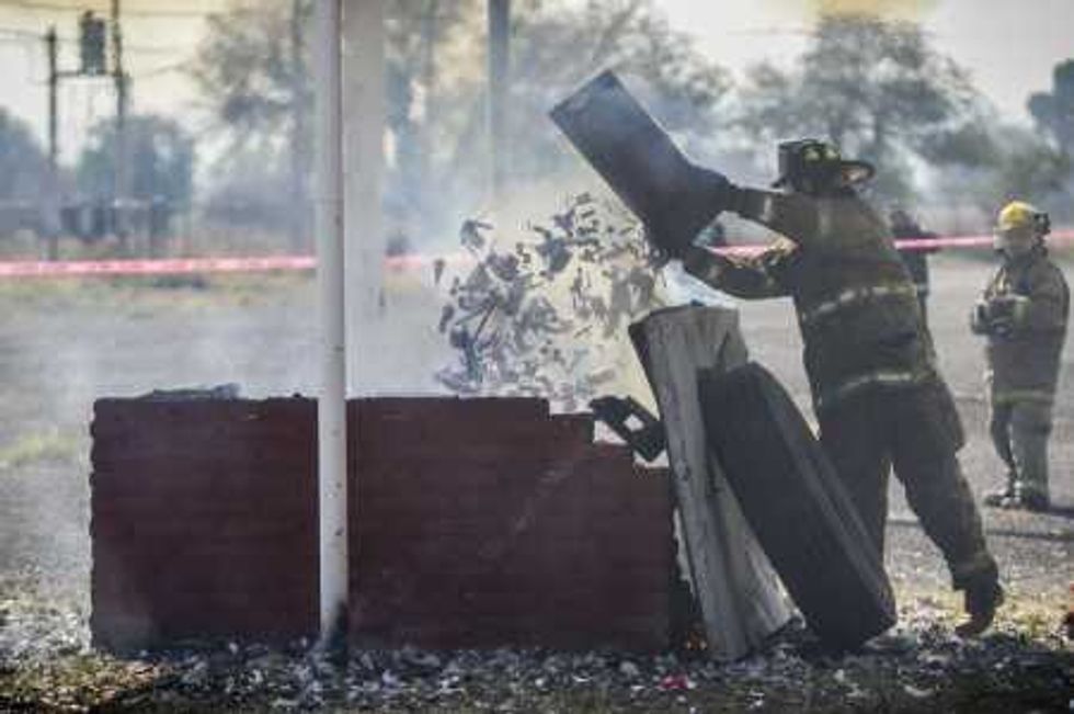 VJ_FABIAN_PINEDA_PIROTECNIA_PROTECCION_CIVIL_BOMBEROS__57