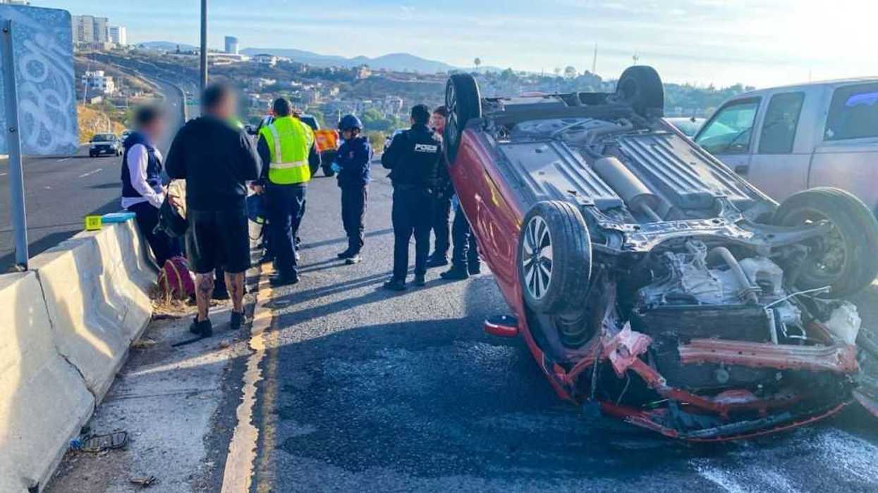 Volcadura en el Anillo Vial Fray Junípero Serra genera cierre parcial de vialidad. Foto: Ilustrativa/ Facebook/Protección Civil del Municipio de Querétaro.
