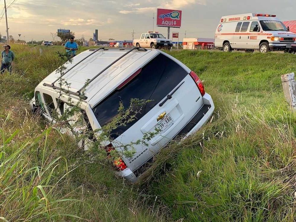 volcadura suburban mexico queretaro 2
