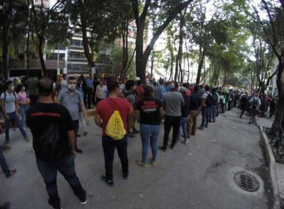voluntarios arman hormigueros solidaridad tras sismo 1