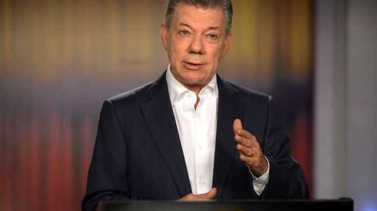 vota-presidente-santos-y-garantiza-transparencia-en-comicios