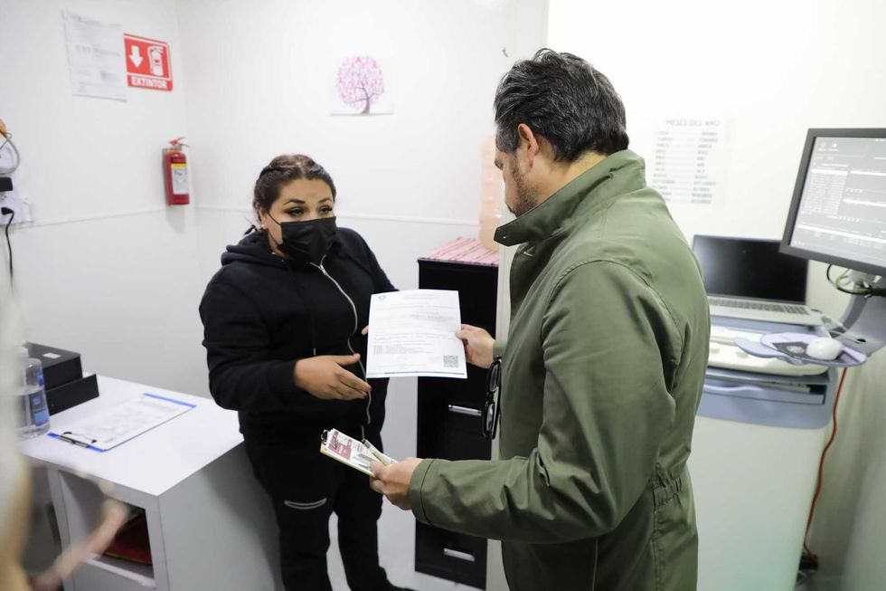 Zo\u00e9 Robledo supervisa instalaciones de la UMF 6 de San Juan del R\u00edo que ser\u00e1 convertida en UMF Plus del IMSS