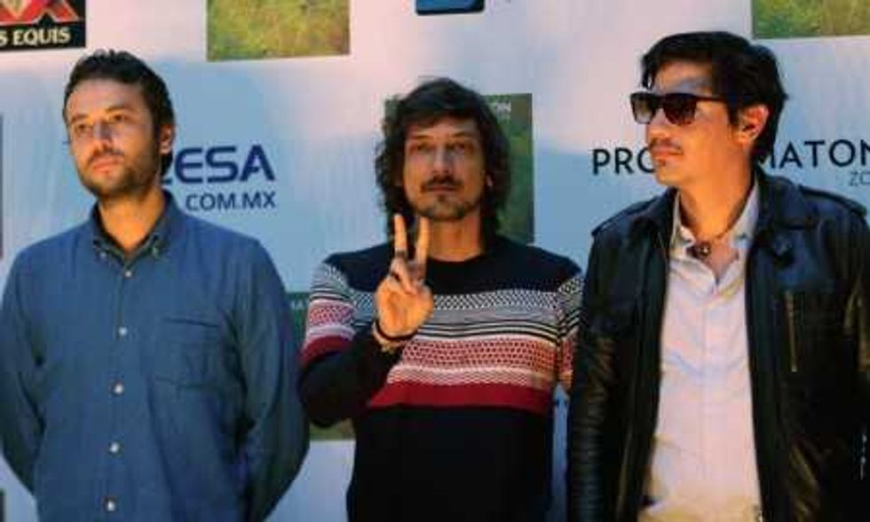 ZOÉ PRESENTA NUEVO MATERIAL