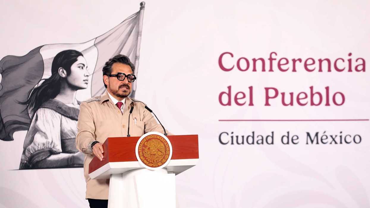 Zoé Robledo, director del IMSS, durante la conferencia matutina en Palacio Nacional donde presentó proyectos de cirugía robótica.