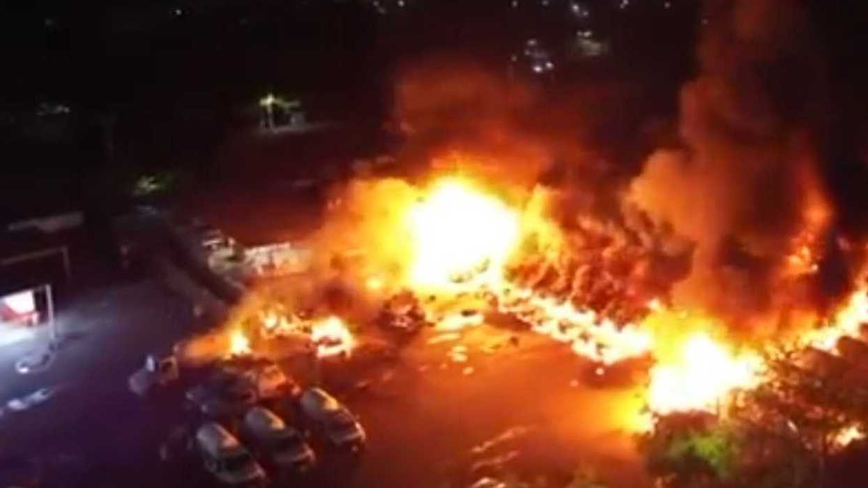 Zona acordonada tras explosión en gasera de Chalco Edomex con elementos de emergencia