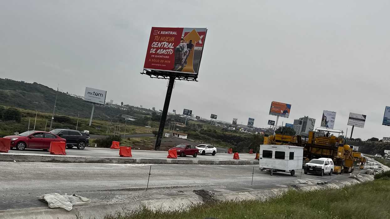 Zona del atropellamiento fatal registrado en la autopista México-Querétaro, en San Juan del Río.