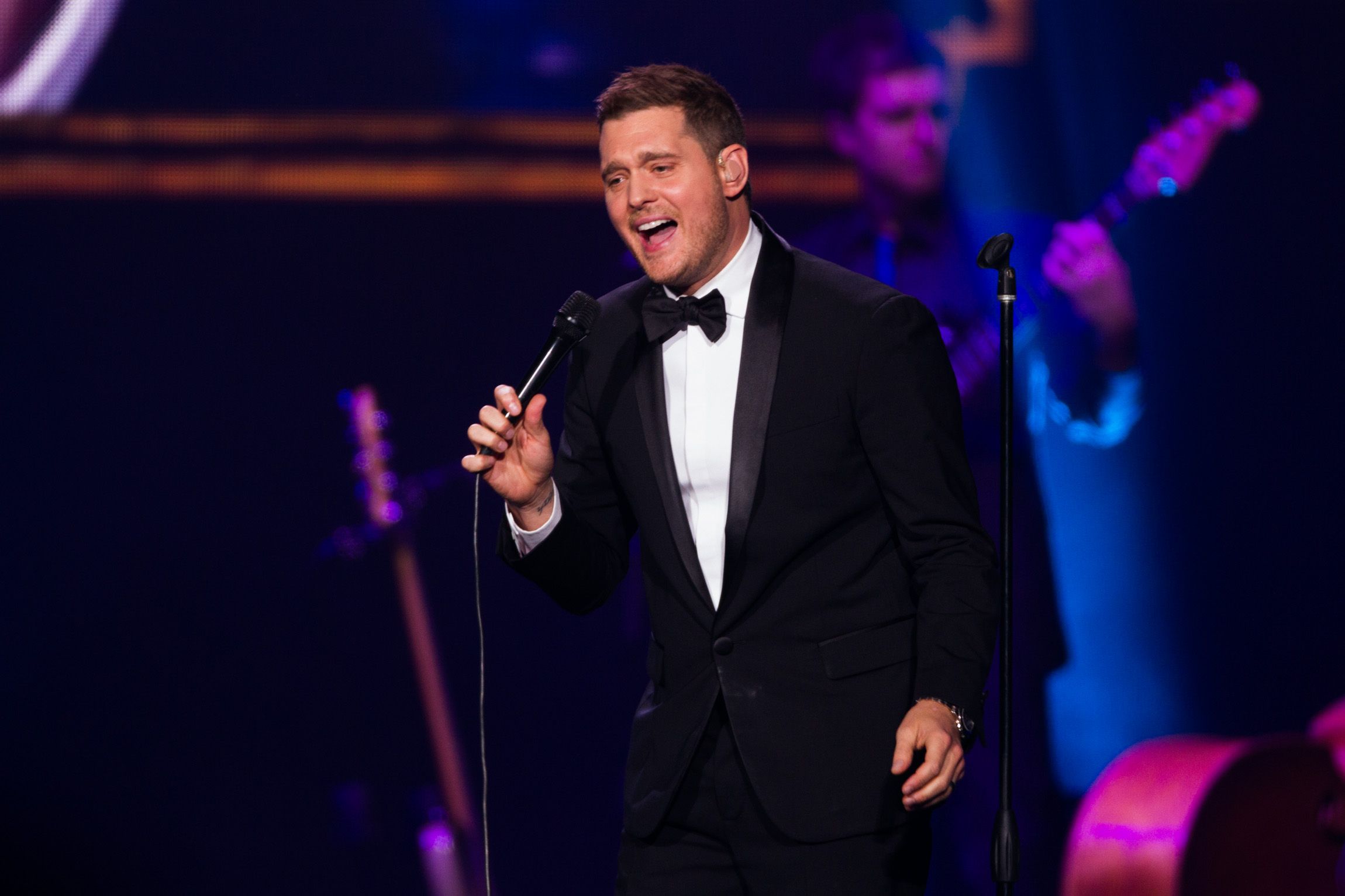 Michael Bublé conquista a fans en la Arena Ciudad de México