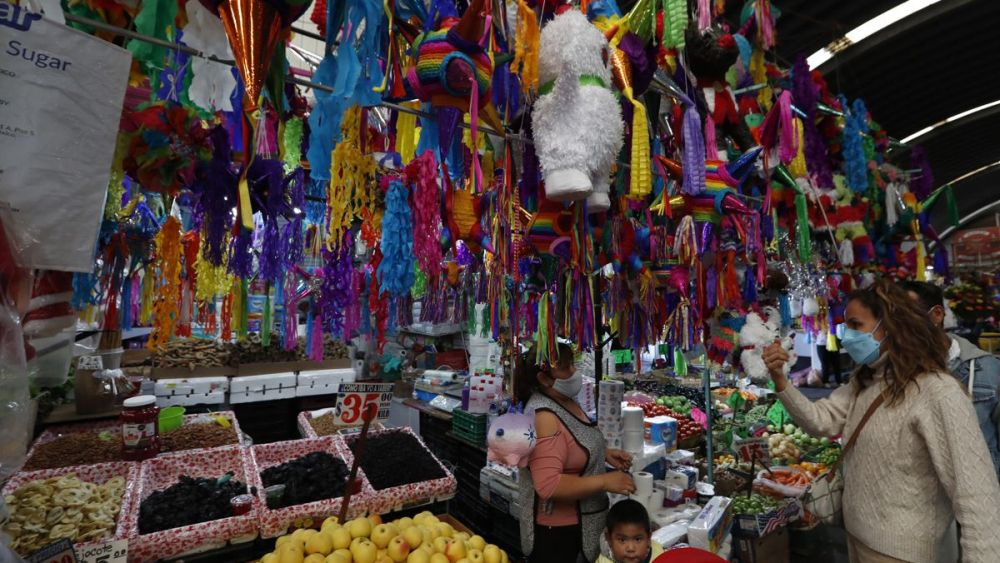 Las posadas navideñas mexicanas se debaten entre la inflación y la tradición. EFE/Mario Guzmán.