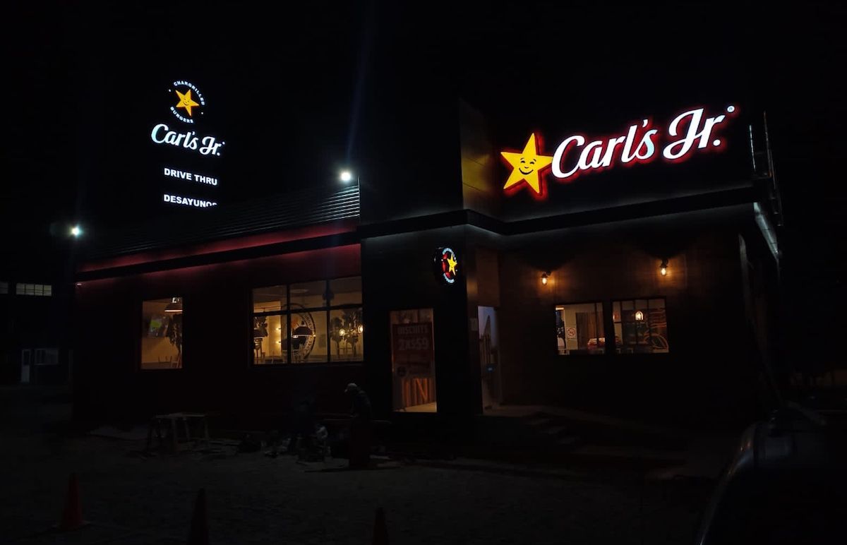 “Carl’s Jr” a los primeros 50 clientes en San J...